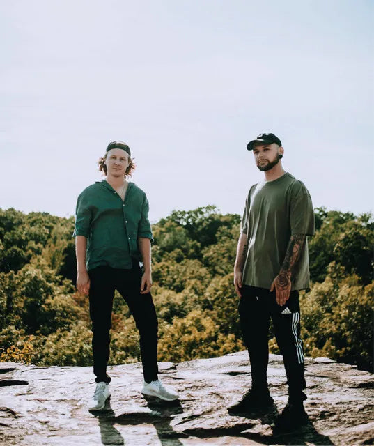 Sail's End featured in a blog about vinyl records and discography